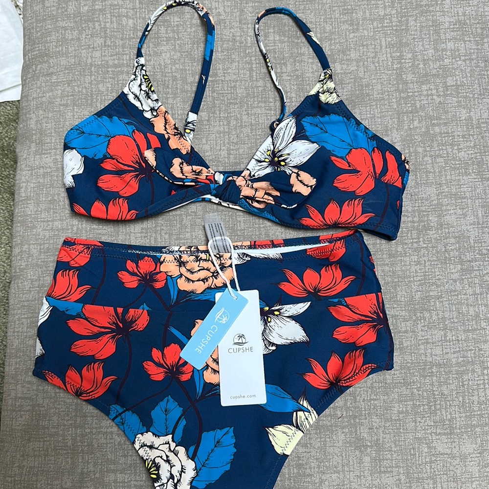 Bathing suit